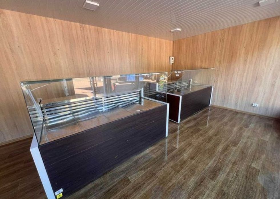 Кондитерська вітрина куб кондитерская витрина куб 1,3 м