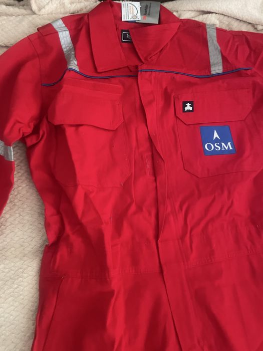 Чоловічий робочий новий костюм