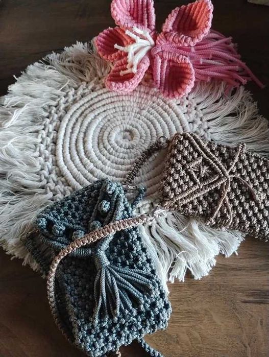 Szara torebka macrame