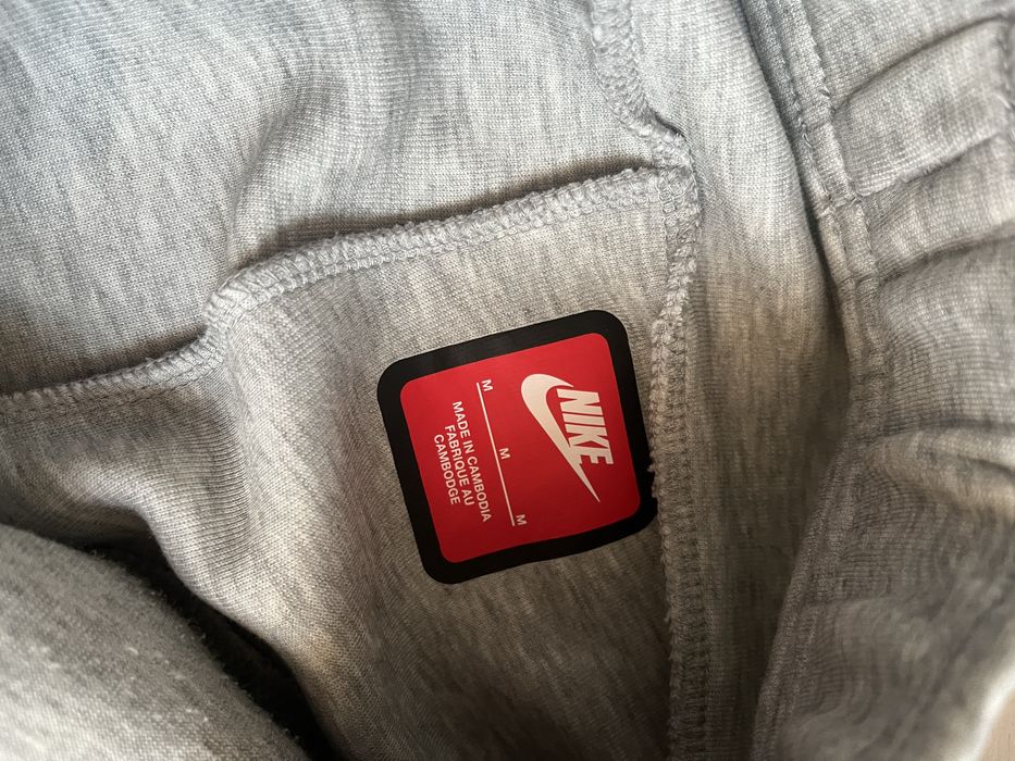 Nike tech spodnie