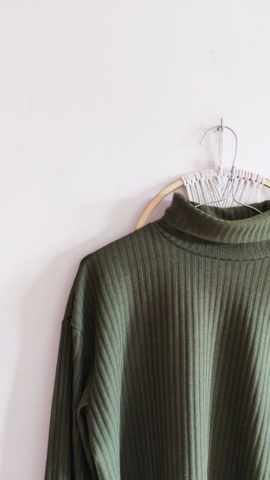 Crop top z długim rękawem prążkowany M