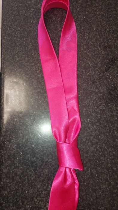 Gravata e luvas de carnaval