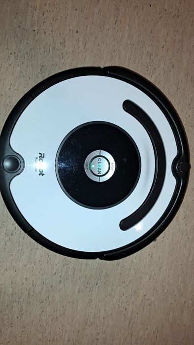 Roomba робот пилосос