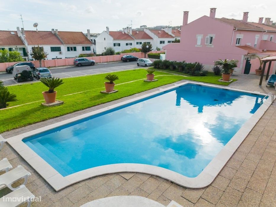 OPORTUNIDADE ÚNICA! Ótima qualidade de construção. Muito soalheira ...