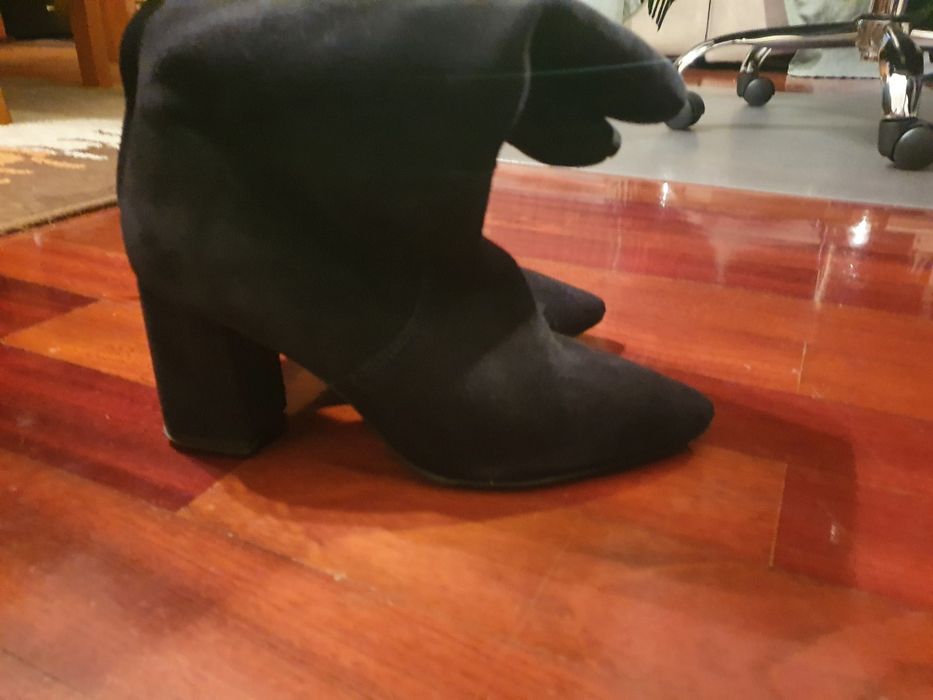 Botas pele Cortefiel