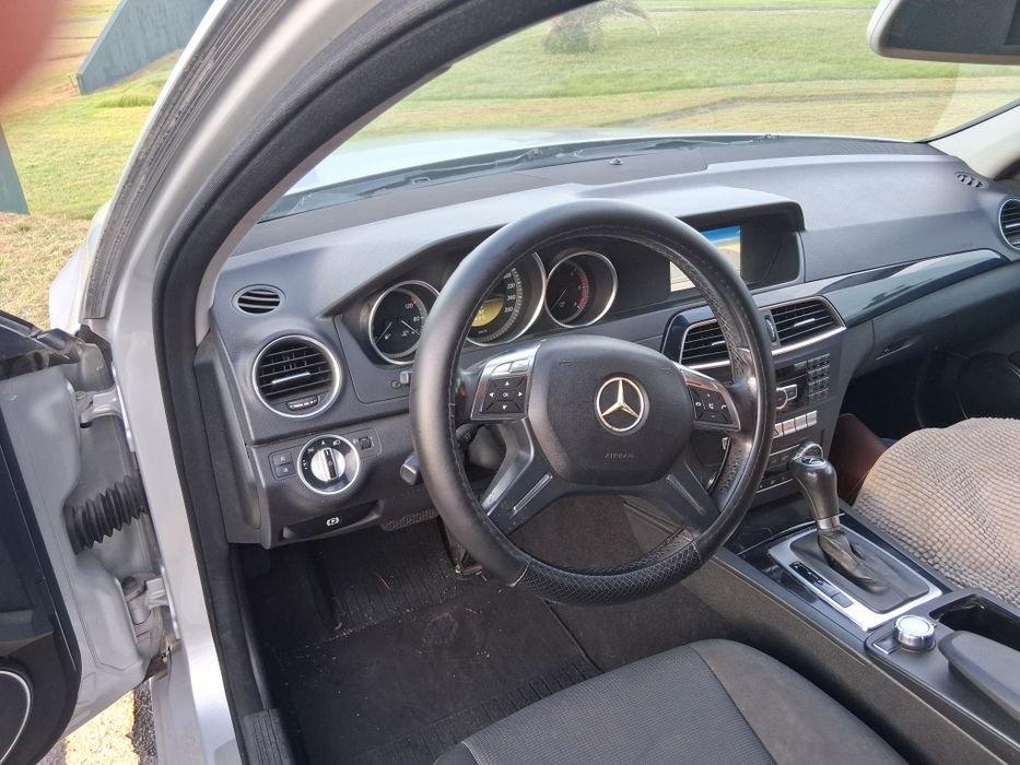 Mercedes Benz  C200cdi