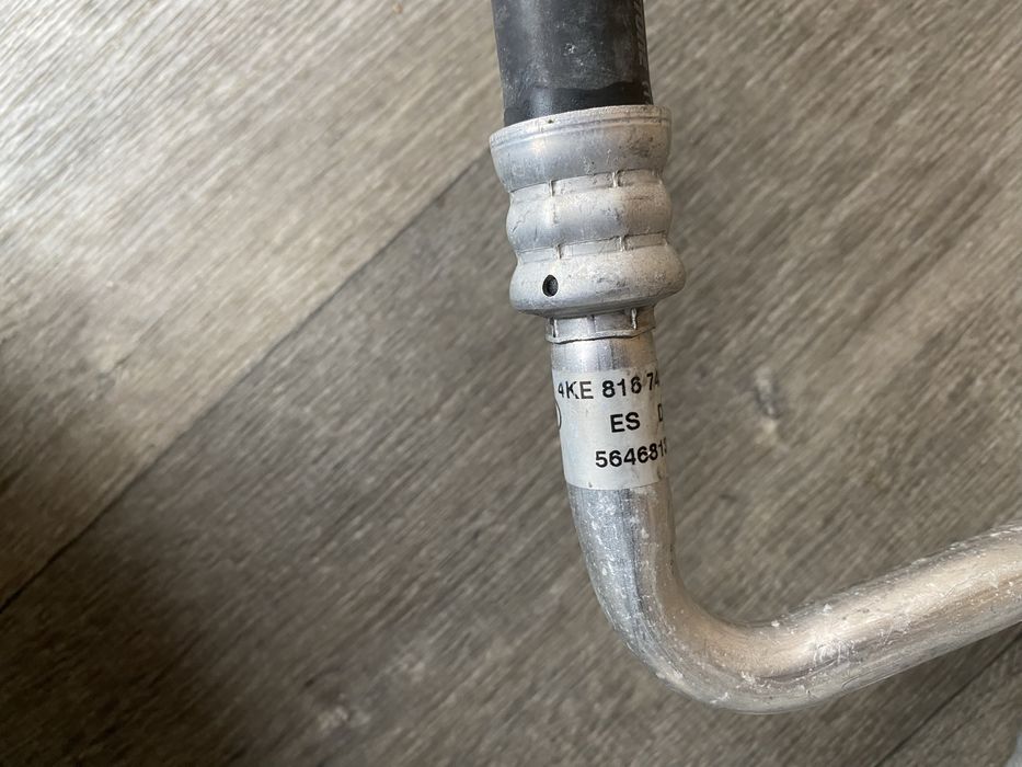 4KE816743F Трубка кондиціонера Audi Q8 E-Tron