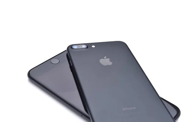 Айфон 7+чорний двойной камерой