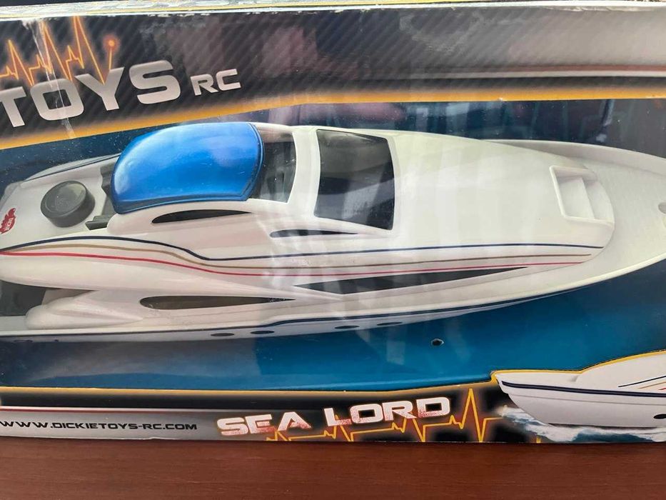 Радіокерований човен  Dickie RC Sea  Lord