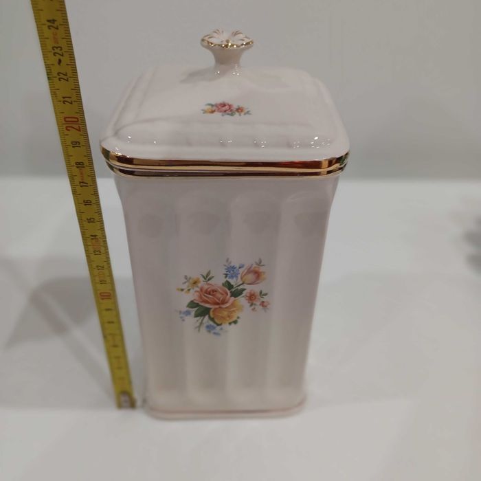 Biscoiteira de porcelana