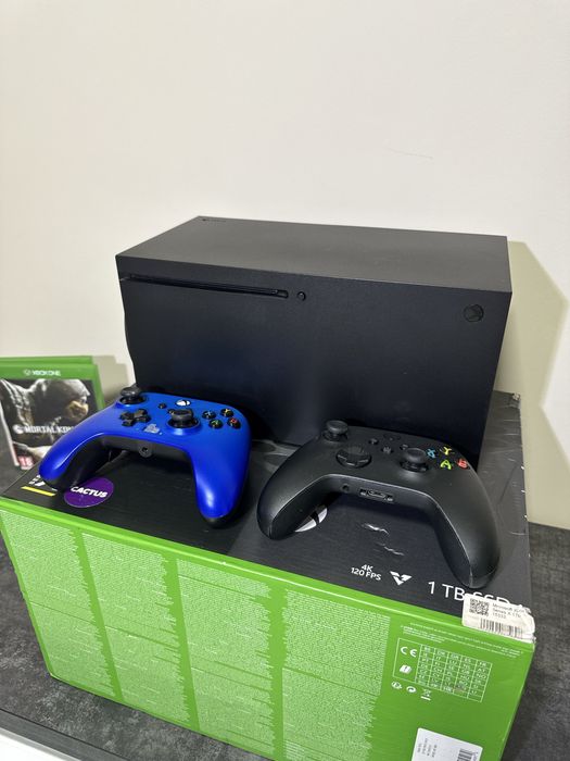 Xbox series X 1TB стан Ідеальний 2 геймпада (ps5)