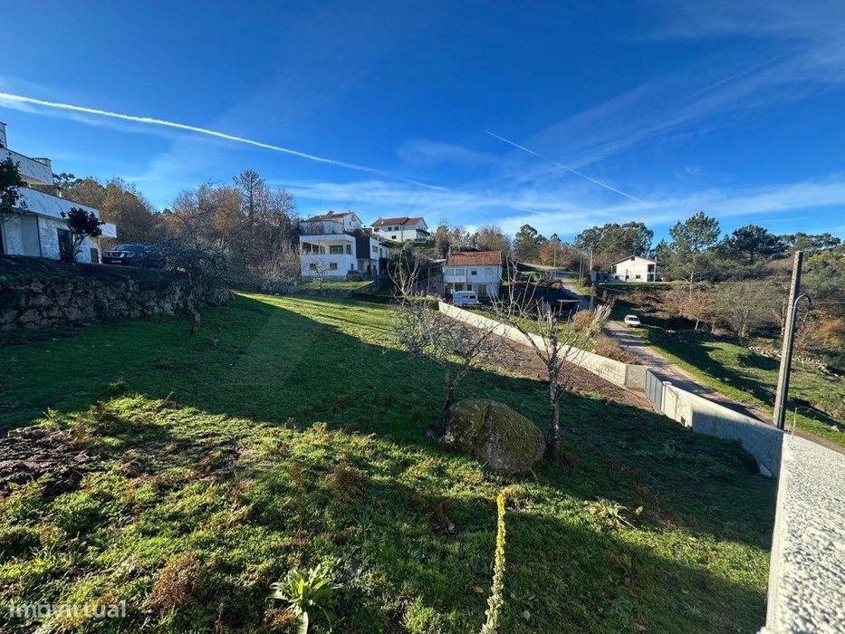 Terreno para construção — Paredes De Coura E Resende, Viana do Castelo