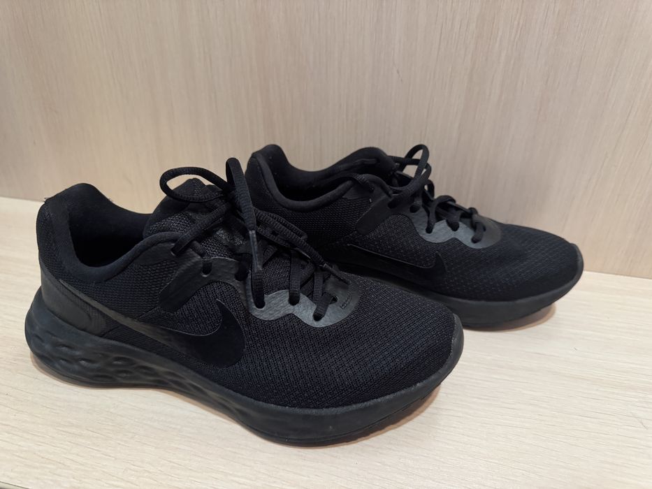 Продам кросівки Nike