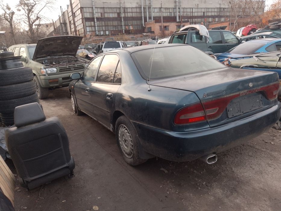 Mitsubishi Galant 7 (1992-1998) автошрот авторозборка запчастини