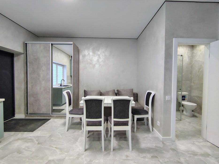 Продаж таун-хаусу з ремонтом. 10 хв від центру