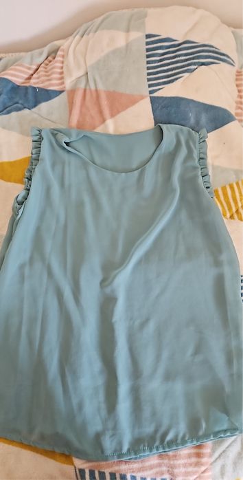 Blusa de alças verde
