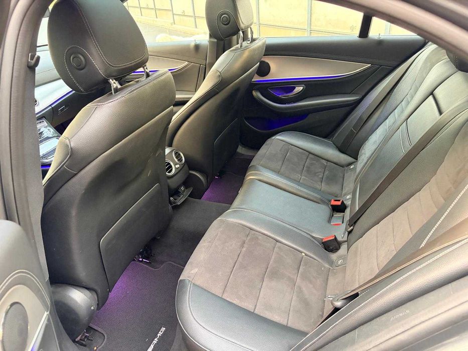 Mercedes-Benz E 220 d AMG 4-Matic / Revisões Mercedes