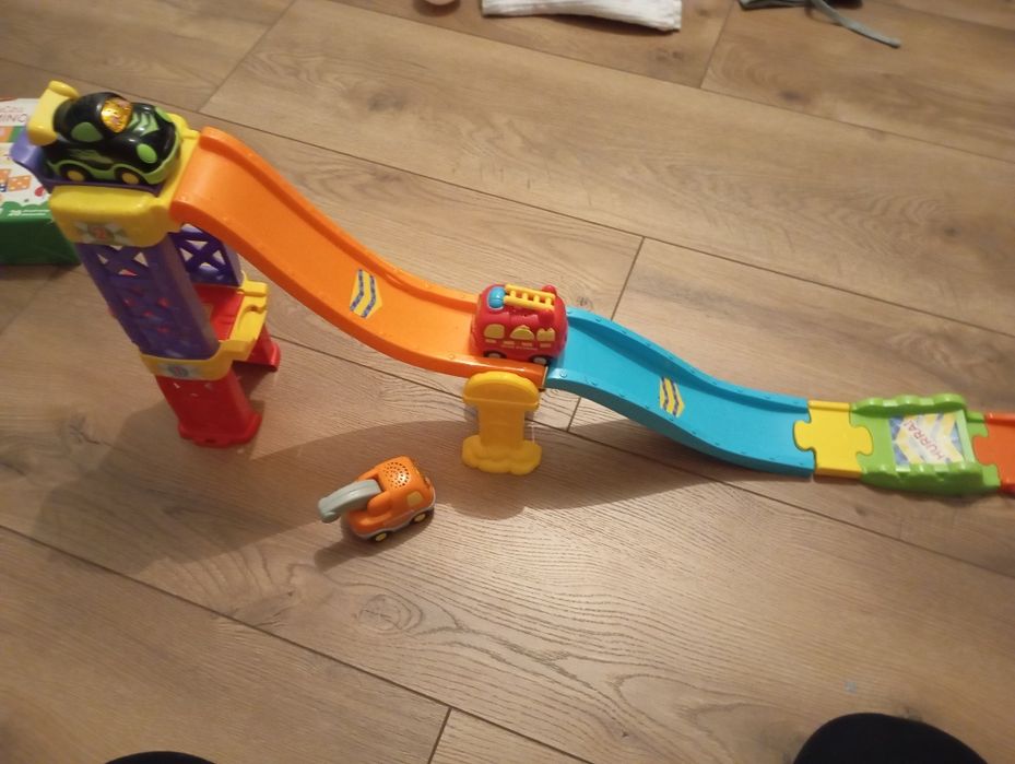 Zjeżdżalnia tut tut  rampa bo tech plus 3 samochodziki