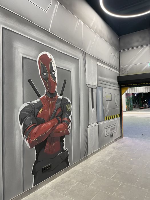 Настінний розпис Інтерєрна картина Художник Малюнок на стіні