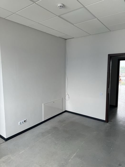 Здається в оренду комерційне приміщення 2,4 поверх з 4