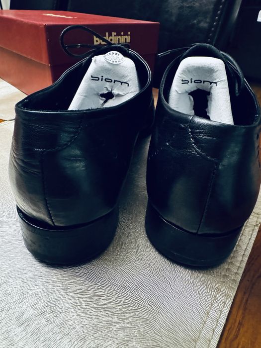 Buty wsuwane damskie oksfordki Baldinini 42 czarne skórzane idealne