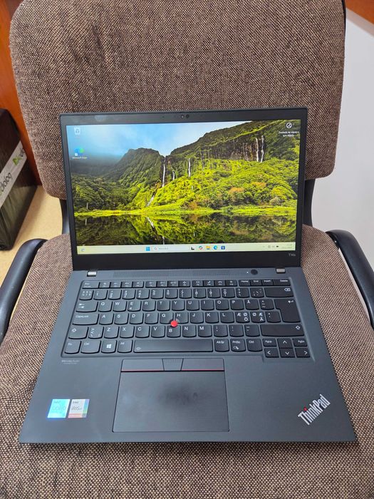 Lenovo ThinkPad T14S Gen 2 i5-1135G7 16GB 256GB SSD FHD W11P