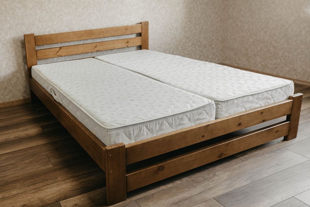 Ліжко дерев'янне, біле 1.6*2 ліжко з дерева, без зрощень,
3 масива сос