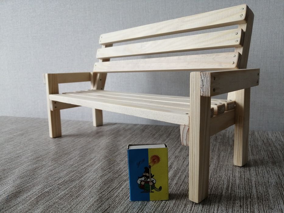Скамейка для кукол