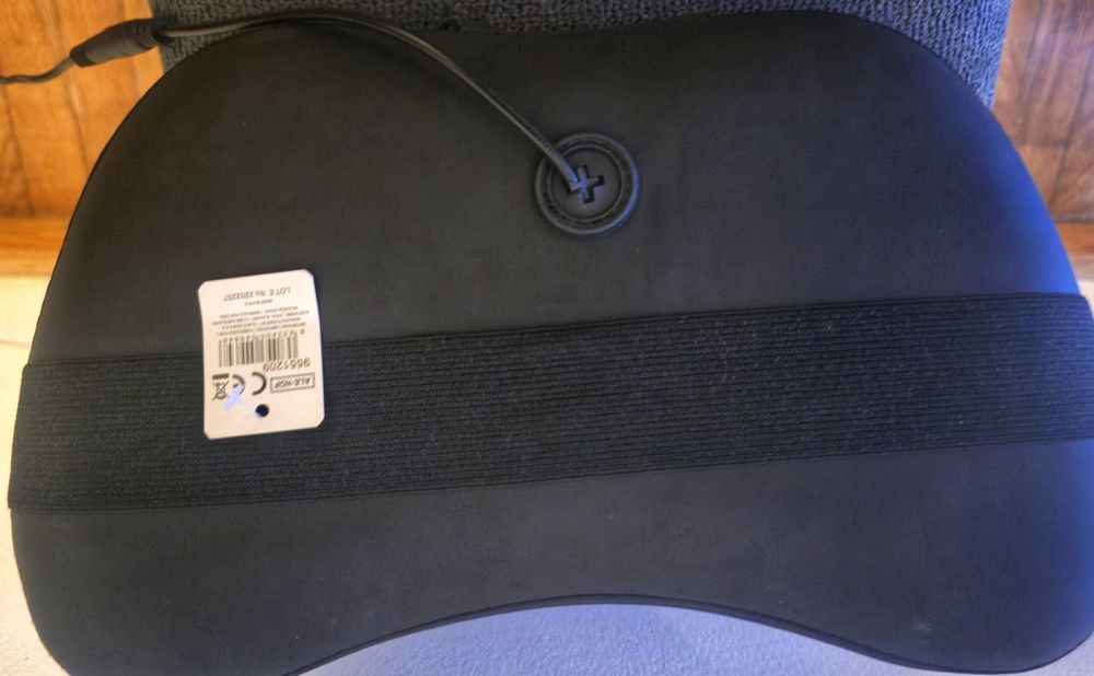 Massajador,pescoço, costas e pés, com etiqueta, como novo