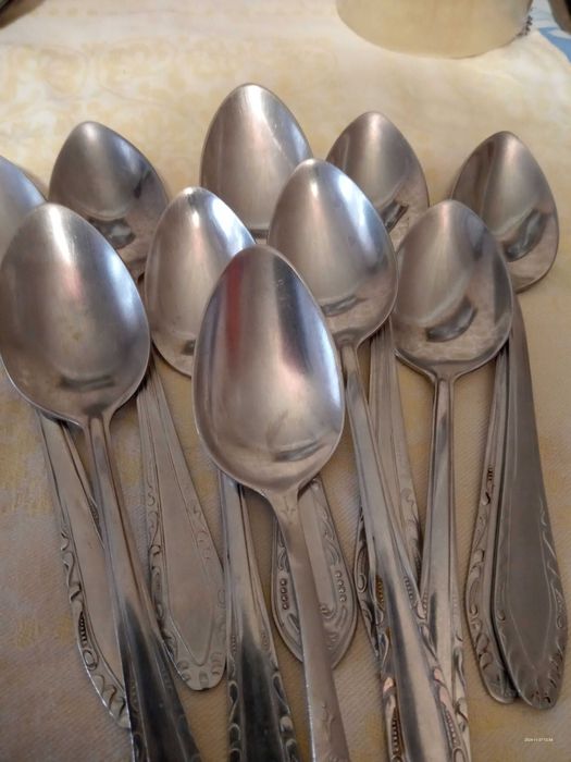 Столовые приборы