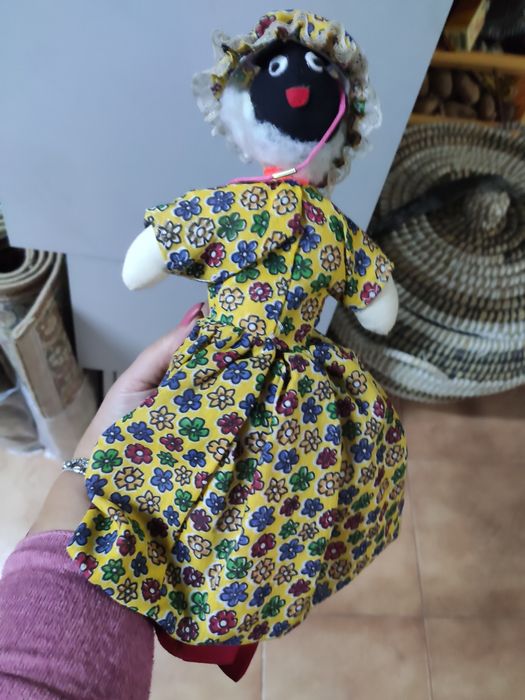 Boneca artesanal história capuchinho vermelho