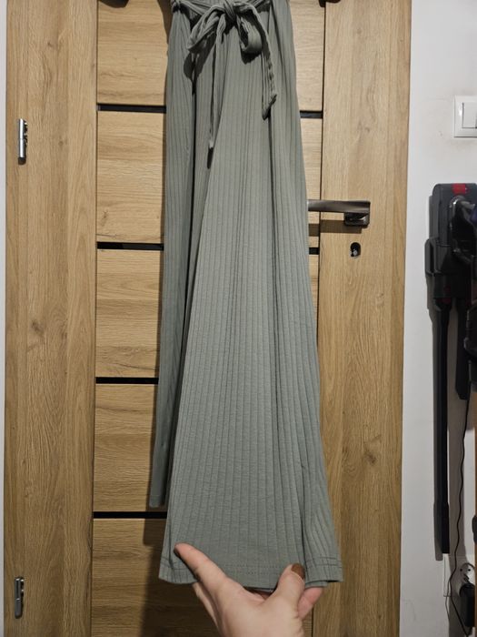 Damski kombinezon Even&Odd. Rozmiar M