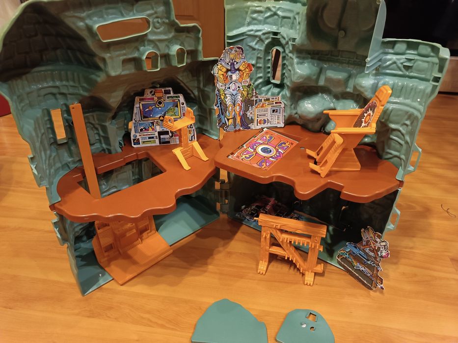 MOTU, Castle Grayskull, Masters of the Universe, vintage, He Man. Cast