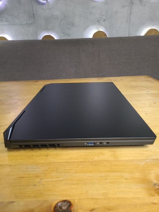 Eluktronics Prometheus XVII (вн. амер. бренд)• RTX 3080 16GB (165W) • Ryzen 7 5800H • 64GB RAM • 1TB SSD • ТОП
