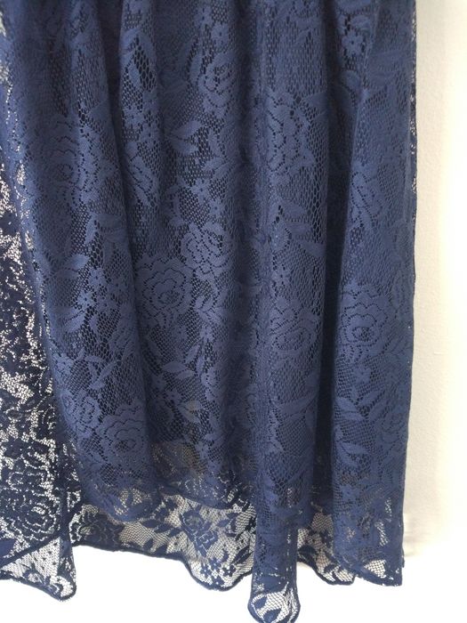 Vestido renda azul marinho