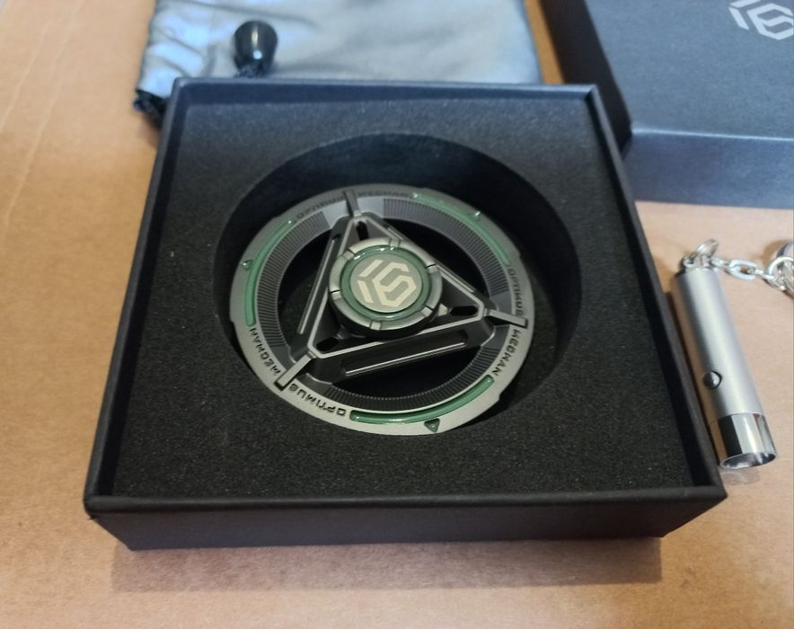 Эксклюзивный металлический спиннер для детей и взрослых+комплект