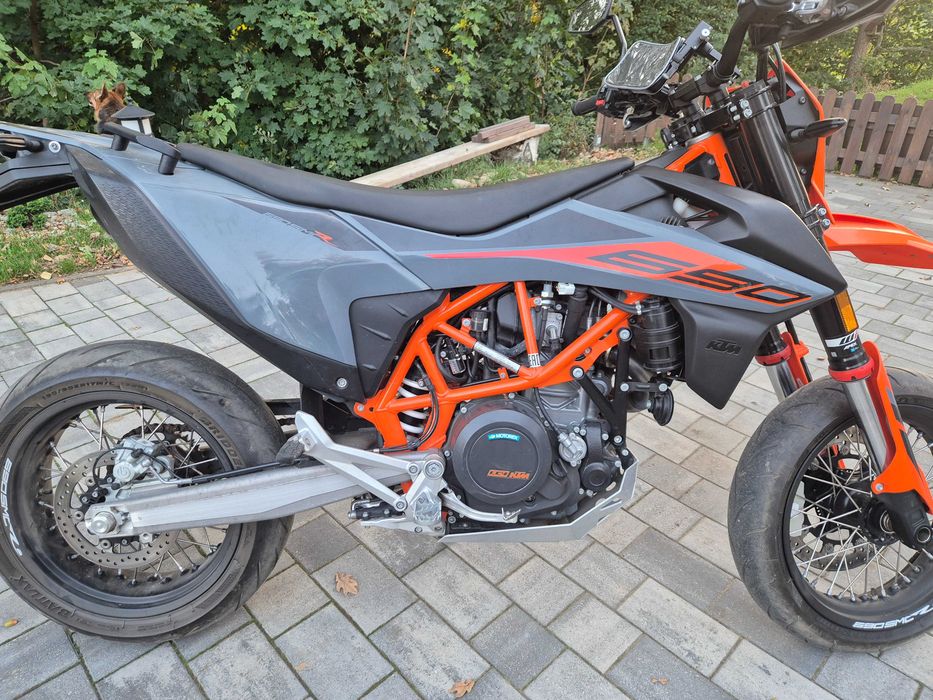 KTM