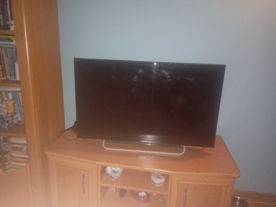 Telewizor Sony Bravia 40" , używany, uszkodzona matryca. KDL-40W605B