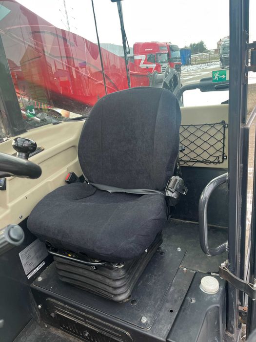 Wynajem ładowarki teleskopowej