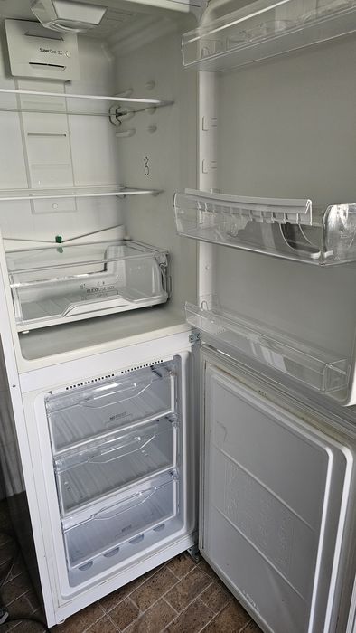 Frigorífico combinado No Frost c/garantia