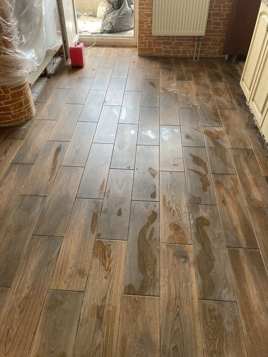 Плиточник, услуги плиточника, укладка плитки