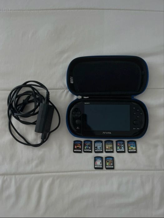 PlayStation Vita Slim Wifi + 8 jogos