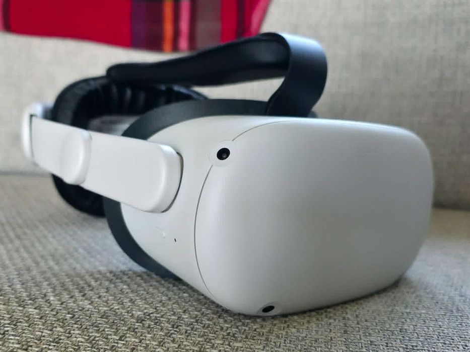 Gogle VR Oculus Quest 2 128GB + dodatkowy kabel link oraz dodatkowa opaska