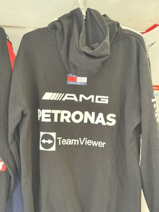 Hoodie Mercedes AMG Petronas novo, preto