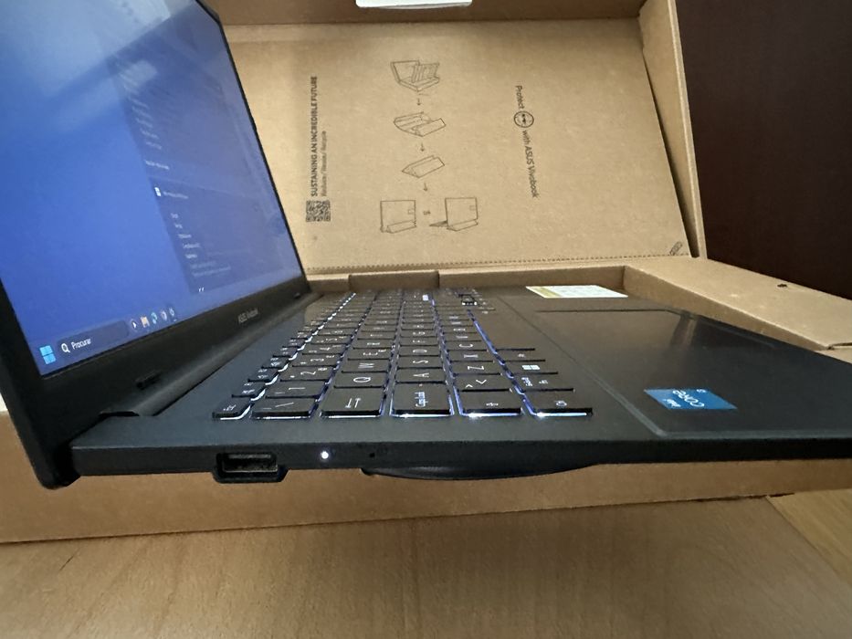 Portátil ASUS  Vivobook E1504G com Garantia