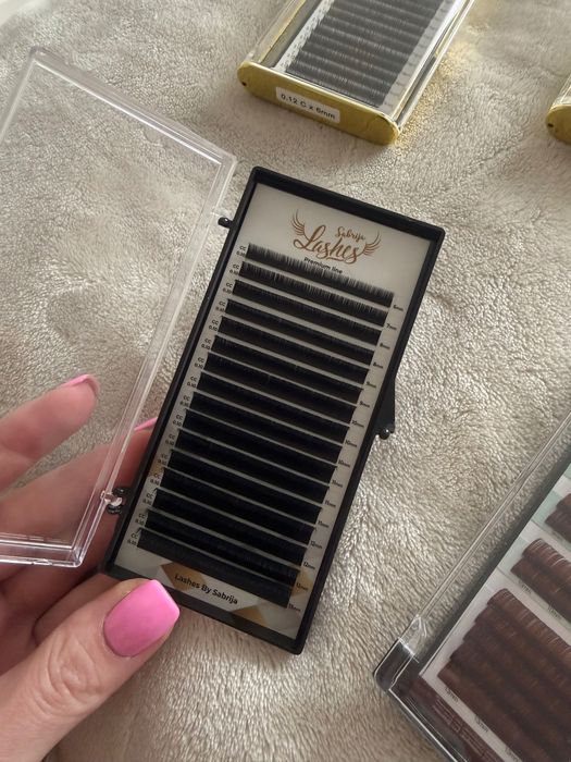 Przedłużanie rzęs produkty