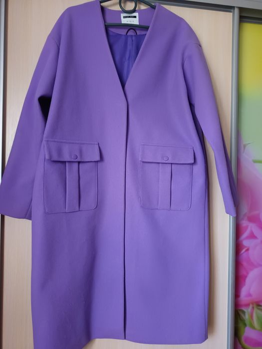 Стильне жіноче пальто