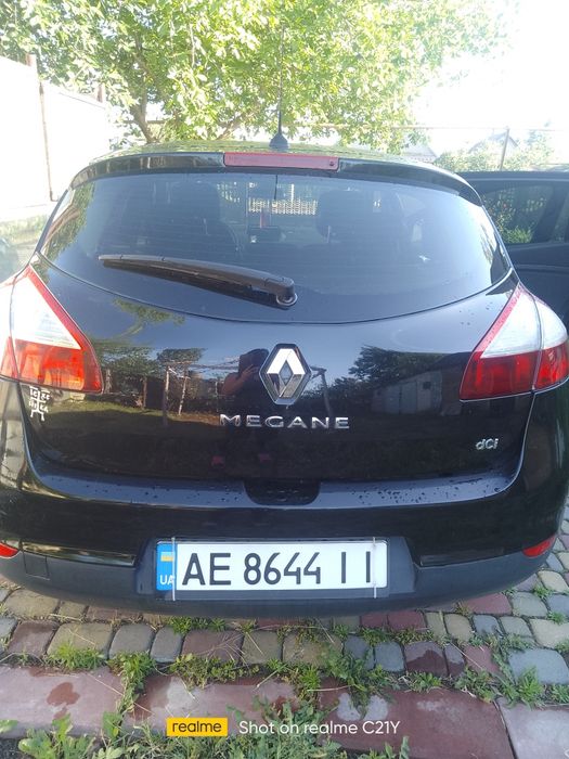 Продам авто Рено Меган выпуск 2012год