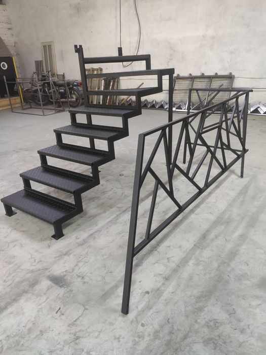 Зварювання Алюмінію; нержавійки; сталі: Послуги зварювання