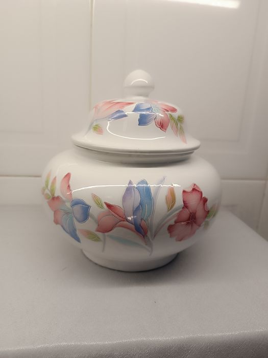 Pote Decorativo Cerâmica Italiana. Edição exclusiva. 22 cm.